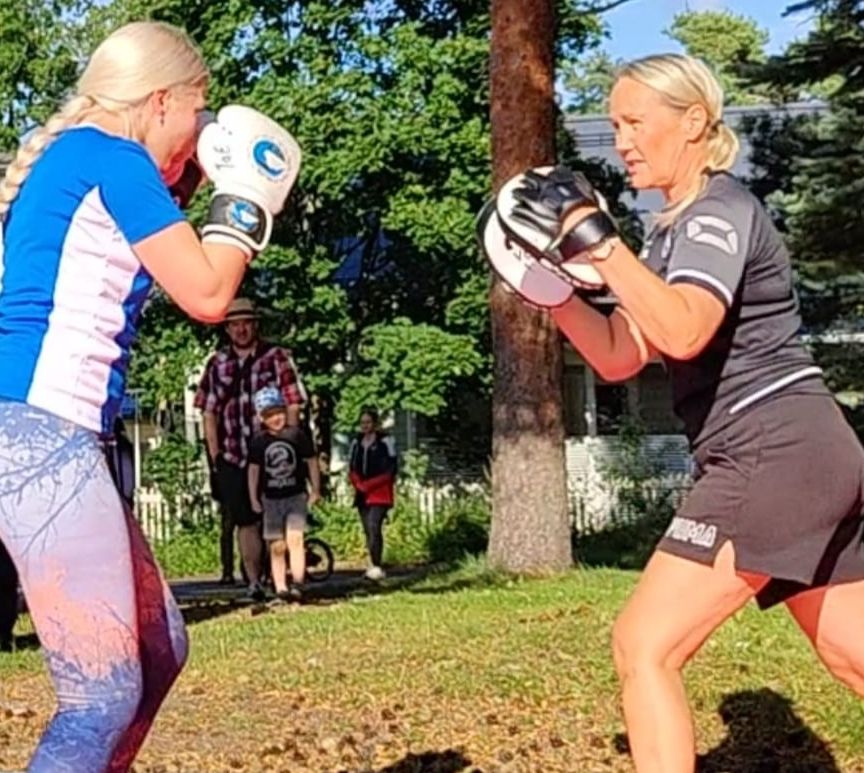 Kesän puistoboxing